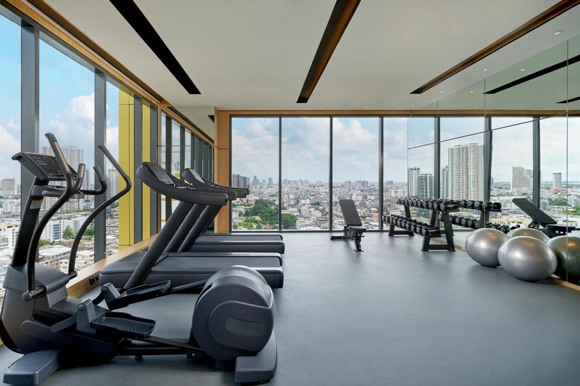 Hilton Garden Inn Bangkok Riverside Eksteriør bilde